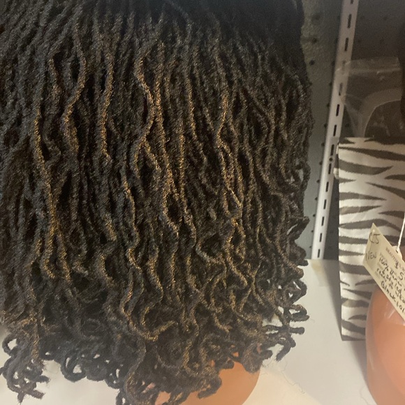 Lock Wigs - Picture 12 of 12